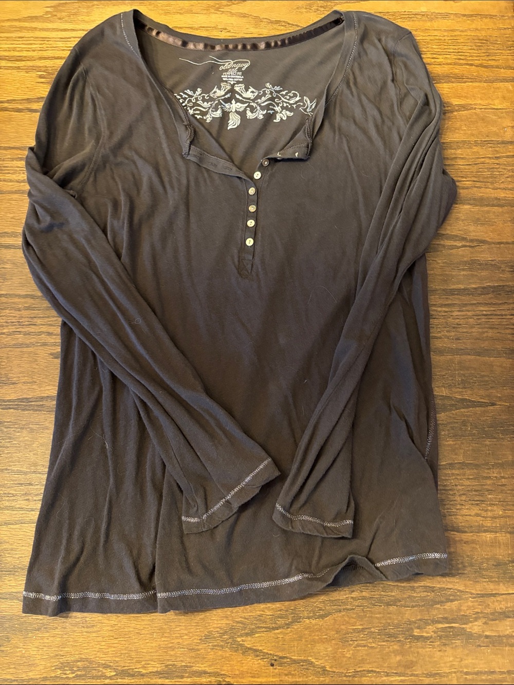 Y2K Old Navy Black Henley Scoop Neck Women's Top